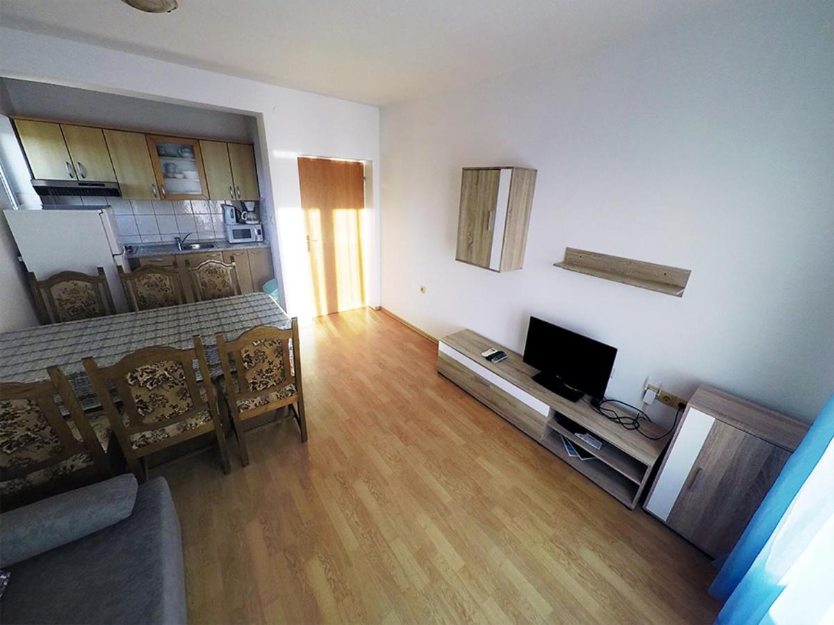 Apartments Piculjan Lopar Esterno foto