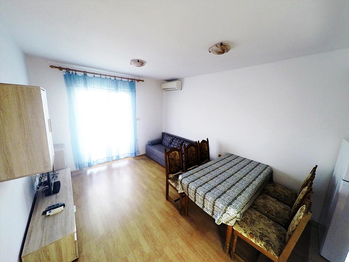 Apartments Piculjan Lopar Esterno foto