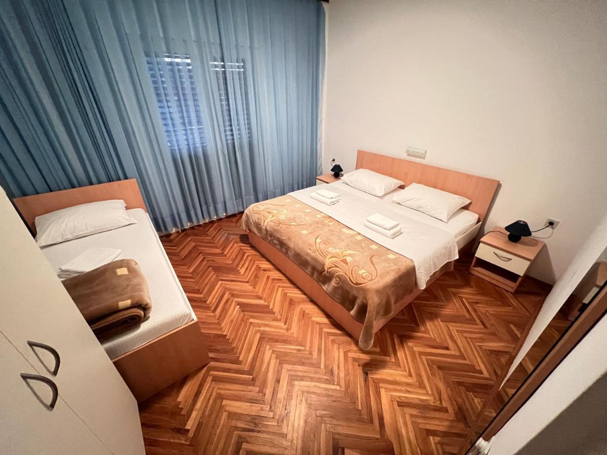 Apartments Piculjan Lopar Esterno foto