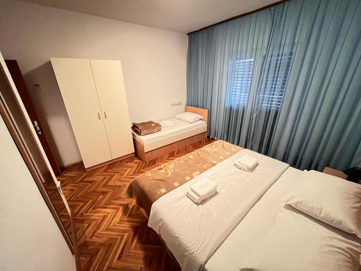 Apartments Piculjan Lopar Esterno foto