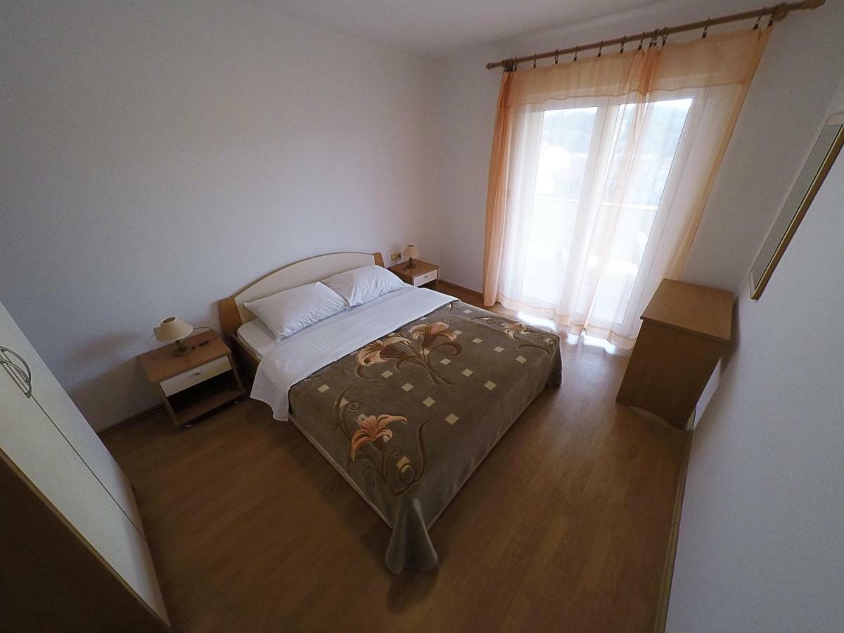 Apartments Piculjan Lopar Esterno foto