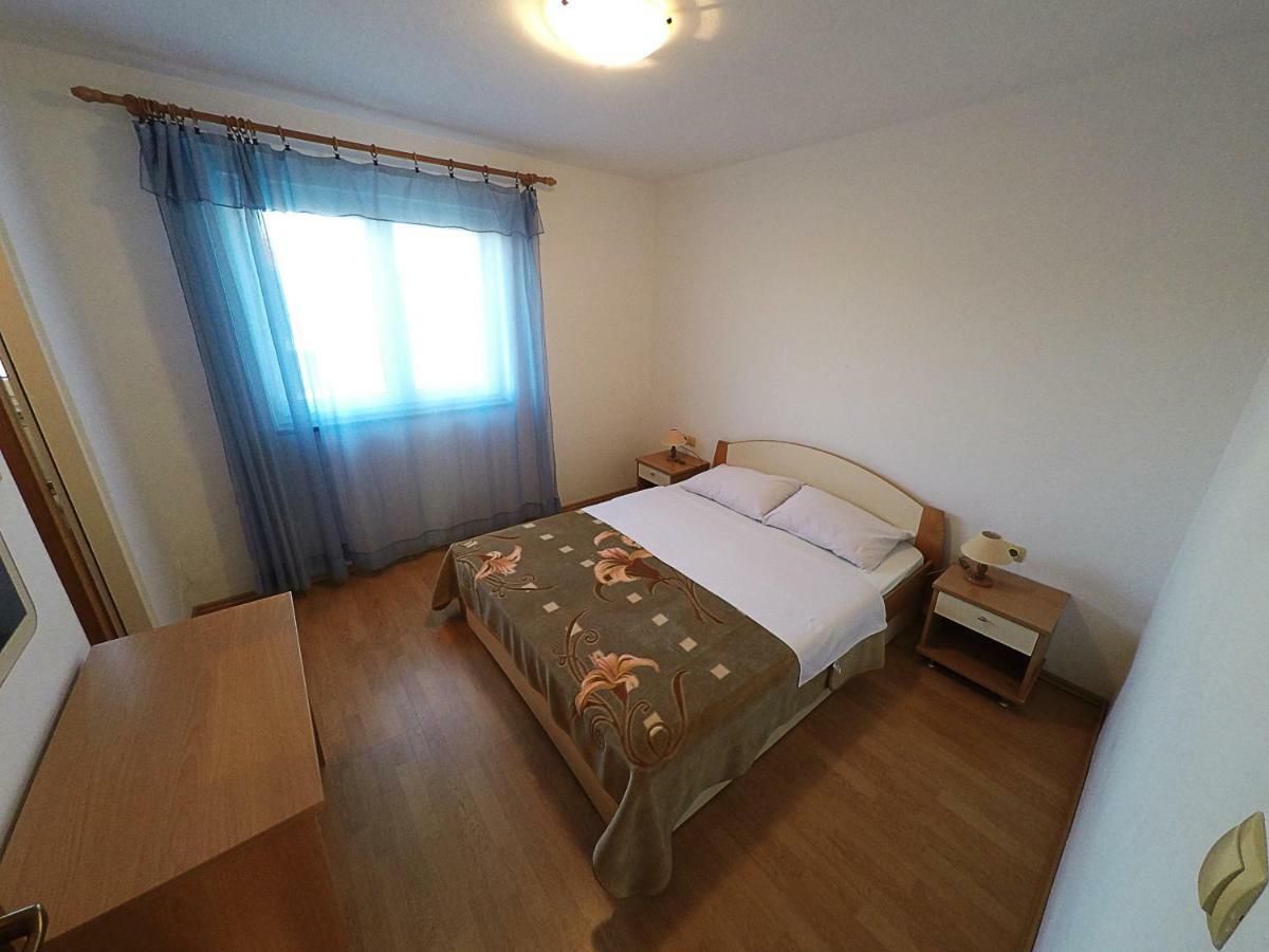 Apartments Piculjan Lopar Esterno foto